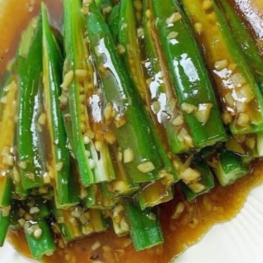 Delicious, Okra in ,Garlic, Oyster-Style ,Sauce,A Healthy, Flavorful, Side ,Dish, Looking for a vibrant, healthy, and incredibly, flavorful,side ,dish, that supports a balanced eating ,plan, This Okra in ,Garlic, Oyster-Style ,Sauce, is a revelation! Bursting with ,Asian,-inspired ,flavors, it's quick to ,prepare, and designed to be very low in ,calories, making ,it an ,excellent, choice, for anyone aiming for a ,nutritious, and satisfying ,meal, Why you'll love this ,recipe,Diet,Friendly, Crafted to be ,low, in calories and fat, supporting a variety of healthy ,eating, goals,Vegetable,Rich: Okra is a ,fantastic,ingredient, helping you feel fuller for longer due to its fiber content.